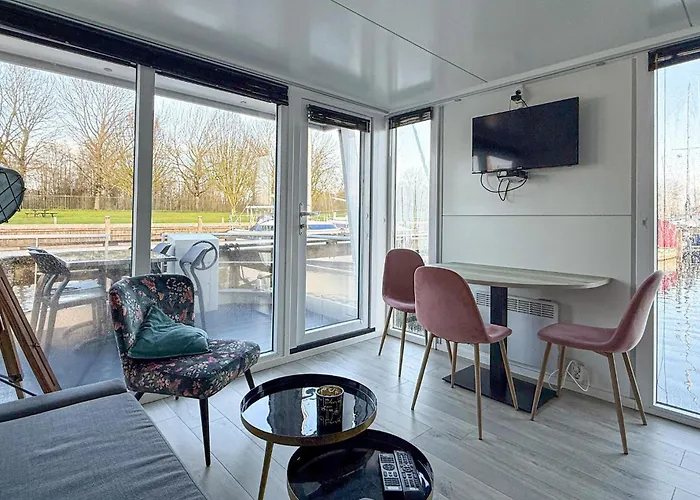 Ботель Kaapstad 4*